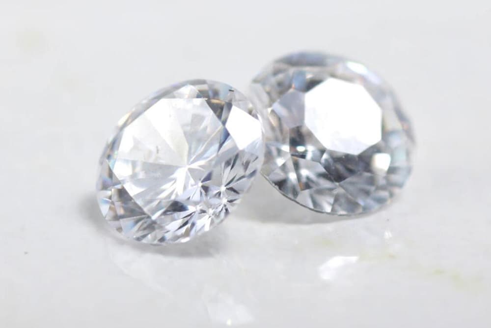 Lab Grown Diamonds vs Mined Diamonds: The Complete Guide